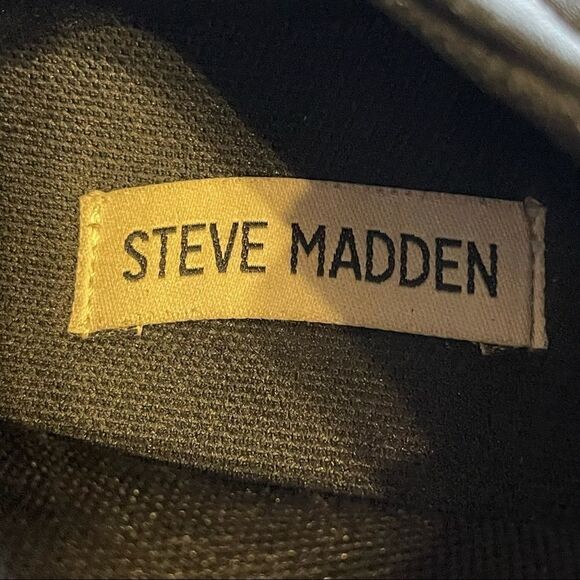 Women's size 7.5 Steve Madden Black Lancer Sneakers - Picture 3 of 9